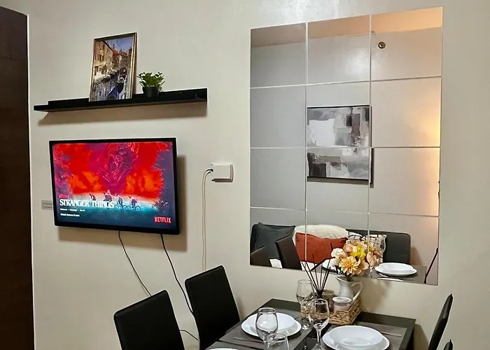 Makati Elegant 1br- Air Residences Near Ayala Apartment *