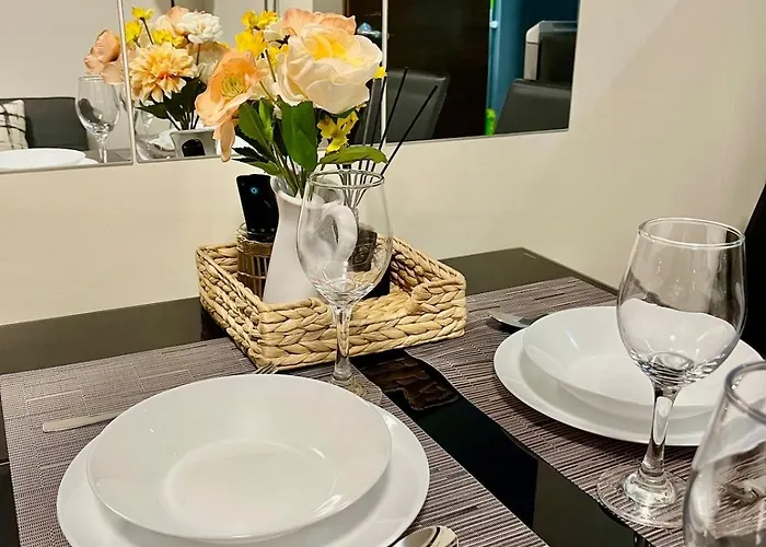 Makati Elegant 1br- Air Residences Near Ayala Apartment *
