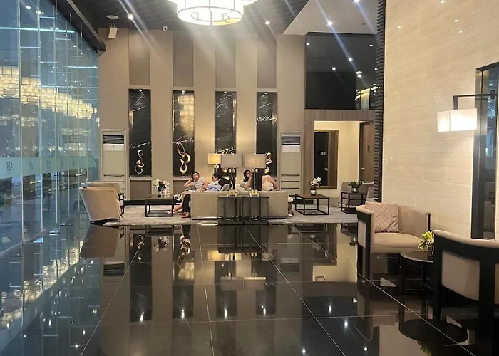 Makati Elegant 1br- Air Residences Near Ayala Apartment