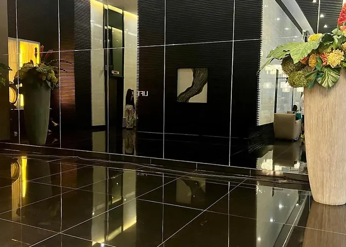 Apartment Makati Elegant 1br- Air Residences Near Ayala Manila